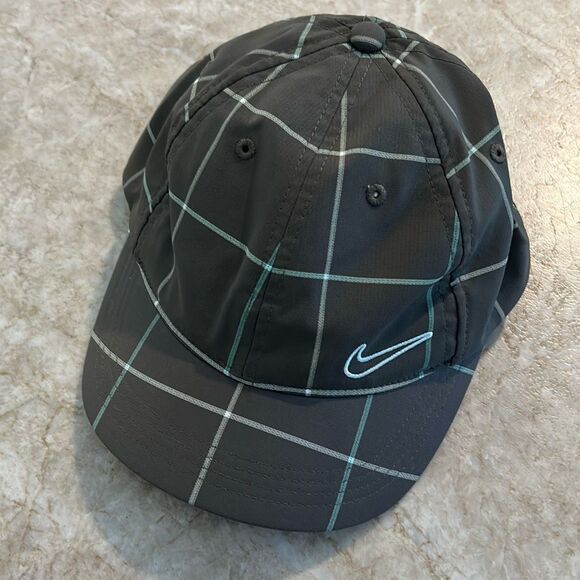 NIKE Ladies  Dri Fit Hat - Picture 1 of 5